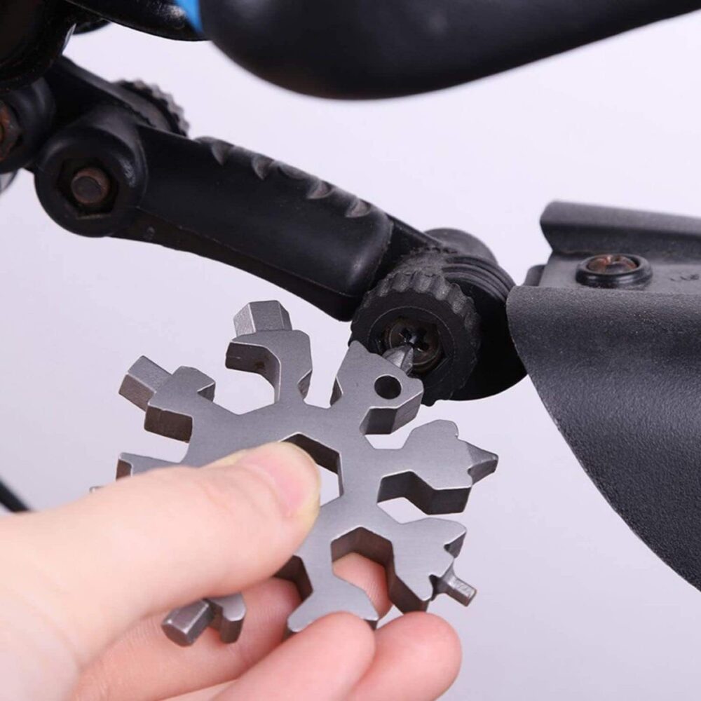 3 Pack 18-in-1 Snowflake Multi Tool, Stainless Steel Snowflake Multi-Tool Bottle Opener/Flat Phillips Screwdriver Kit/Wrench, 18 in 1 Stainless Multitool - Image 3